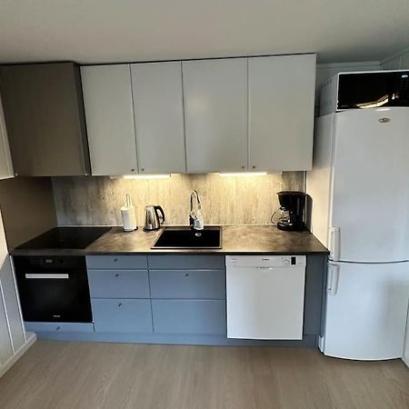 Moderne Sentral Leilighet Med 3 Soverom - Saltus ทรอมโซ ภายนอก รูปภาพ